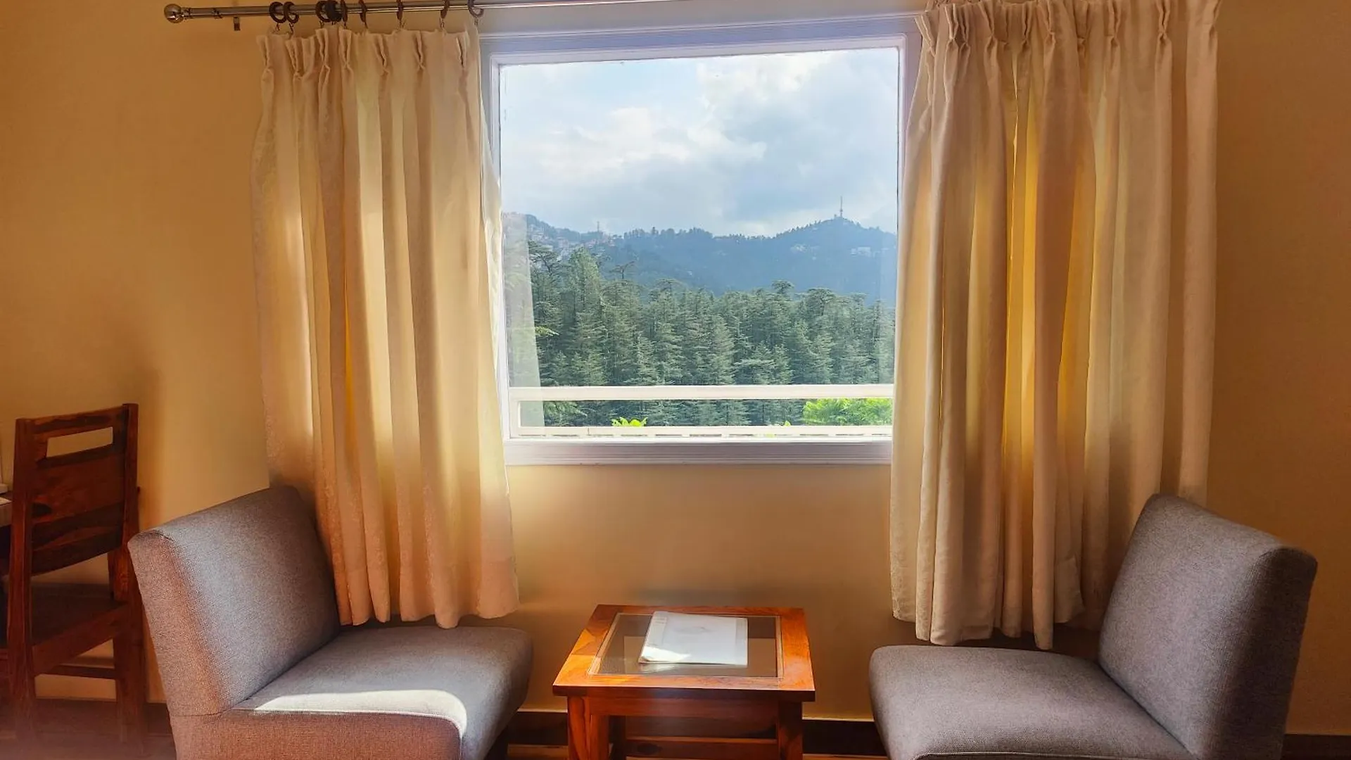 Vatsalyam Serviced Apartments Shimla Hindistan